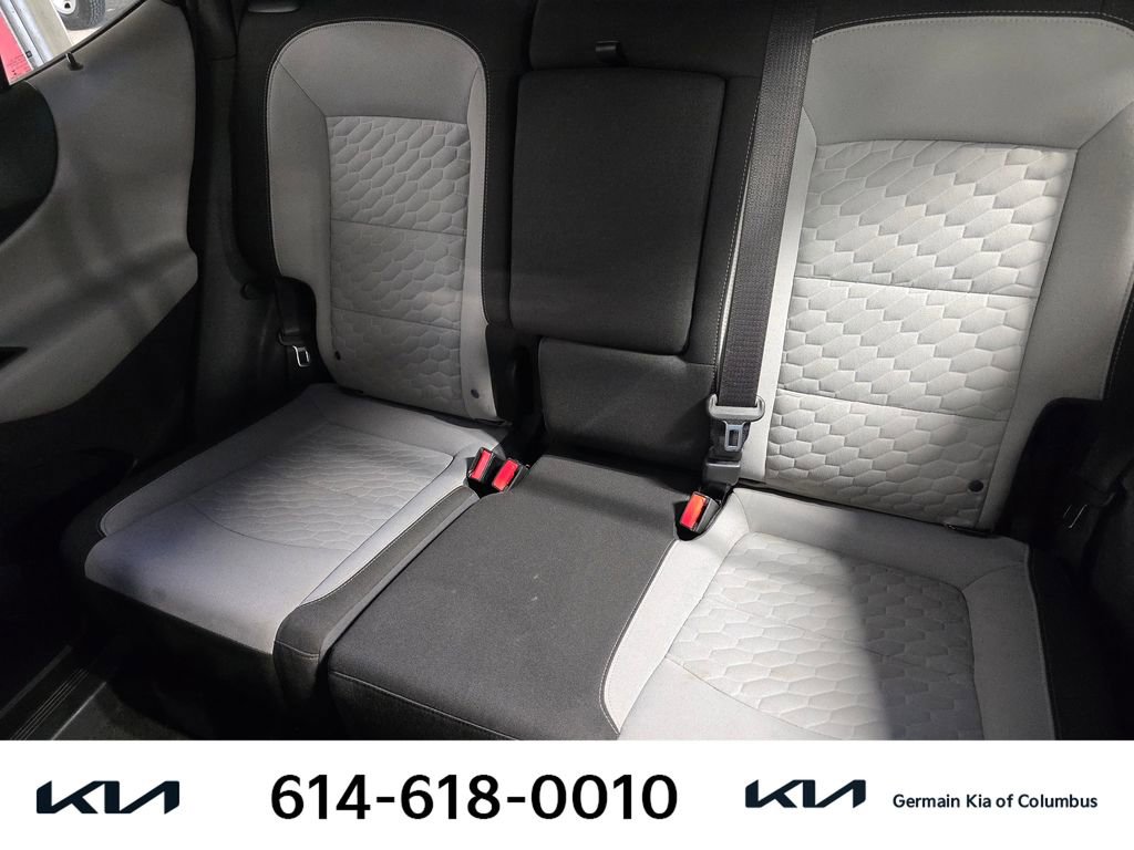 Used 2018 Chevrolet Equinox LS image 19