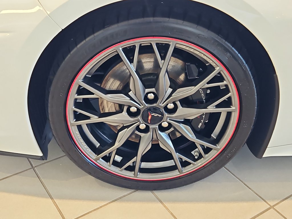 Used 2024 Chevrolet Corvette Stingray Preferred Cpe w/ Z51 Performance Package RWD image 7