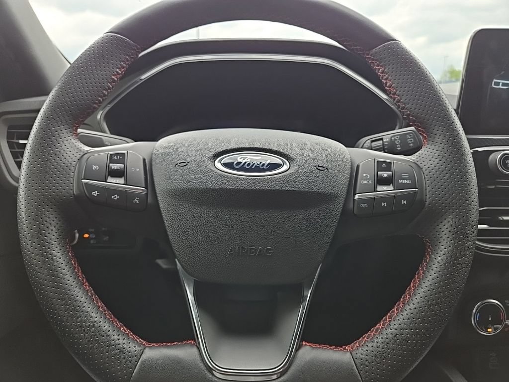Used 2024 Ford Escape ST-Line AWD/4WD image 14