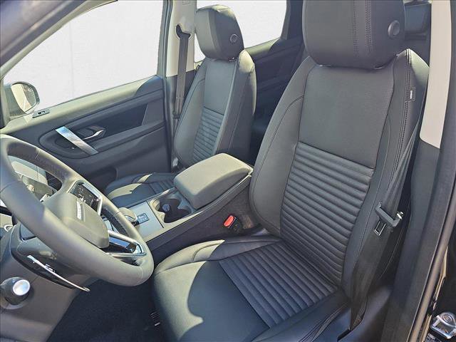 New 2025 Land Rover Discovery Sport S image 15