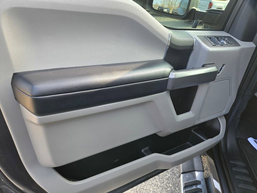 Used 2019 Ford F250 XLT w/ XLT Value Package image 31