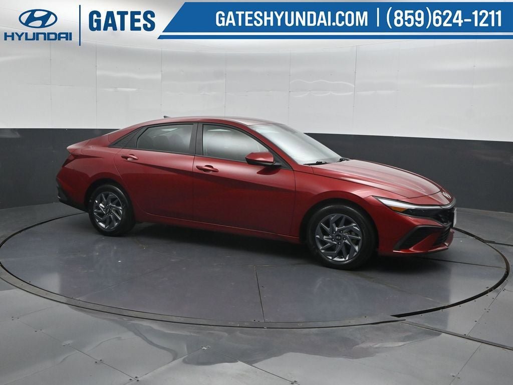 Certified 2024 Hyundai Elantra SEL FWD image 1