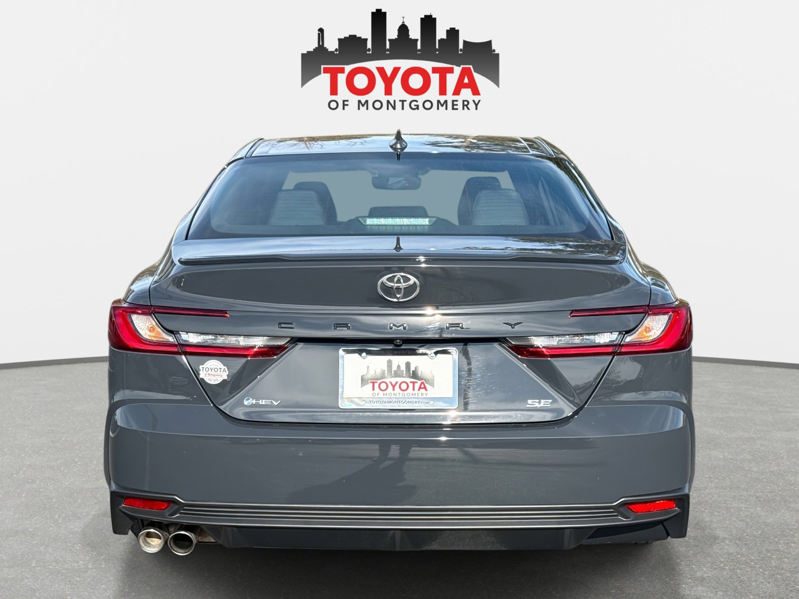 Used 2025 Toyota Camry SE w/ Multimedia Upgrade Package image 4