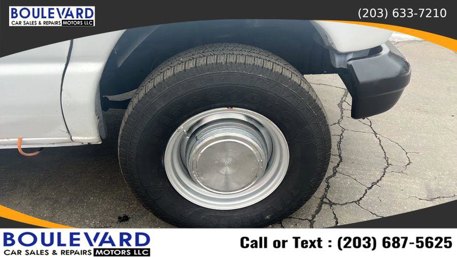 Used 2006 Ford E-350 and Econoline 350 Super Duty image 27