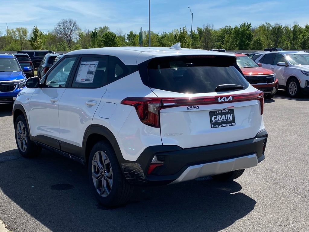 New 2026 Kia Seltos LX FWD image 4