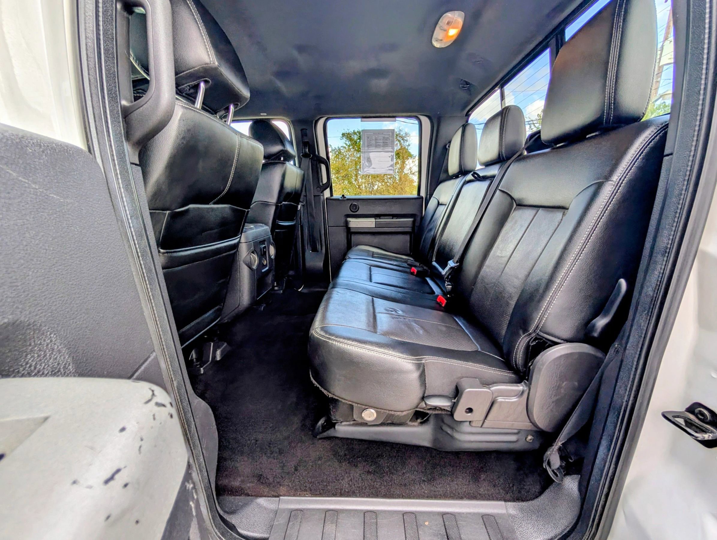 Used 2016 Ford F350 Lariat w/ Chrome Package image 16