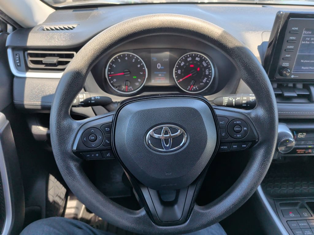 Used 2021 Toyota RAV4 XLE AWD/4WD image 25