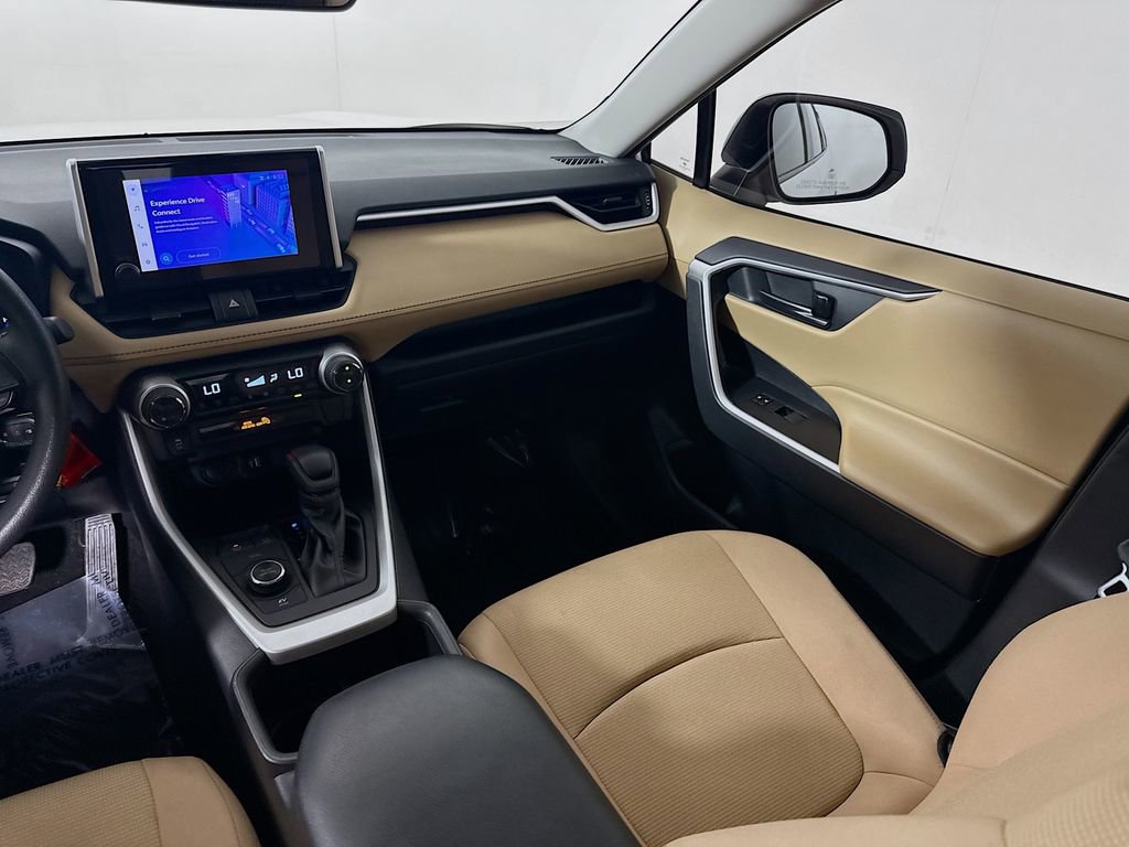 Certified 2024 Toyota RAV4 LE image 21