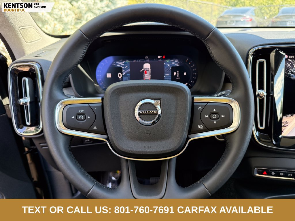Used 2026 Volvo XC40 B5 Plus AWD/4WD image 15