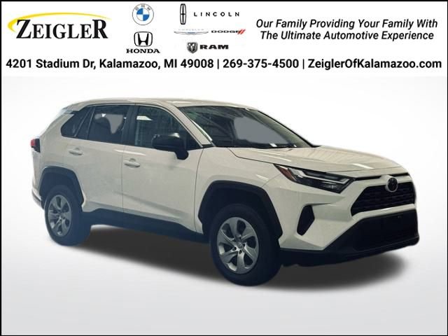 Used 2024 Toyota RAV4 LE image 1