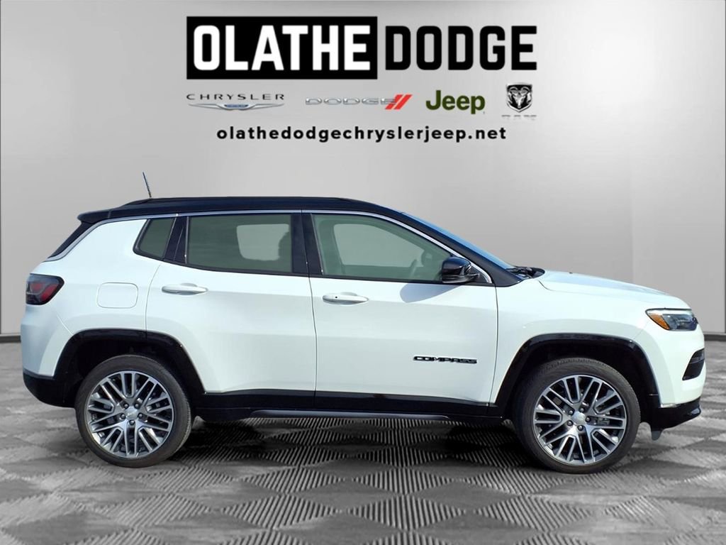 Used 2023 Jeep Compass Limited w/ Elite Group AWD/4WD image 30