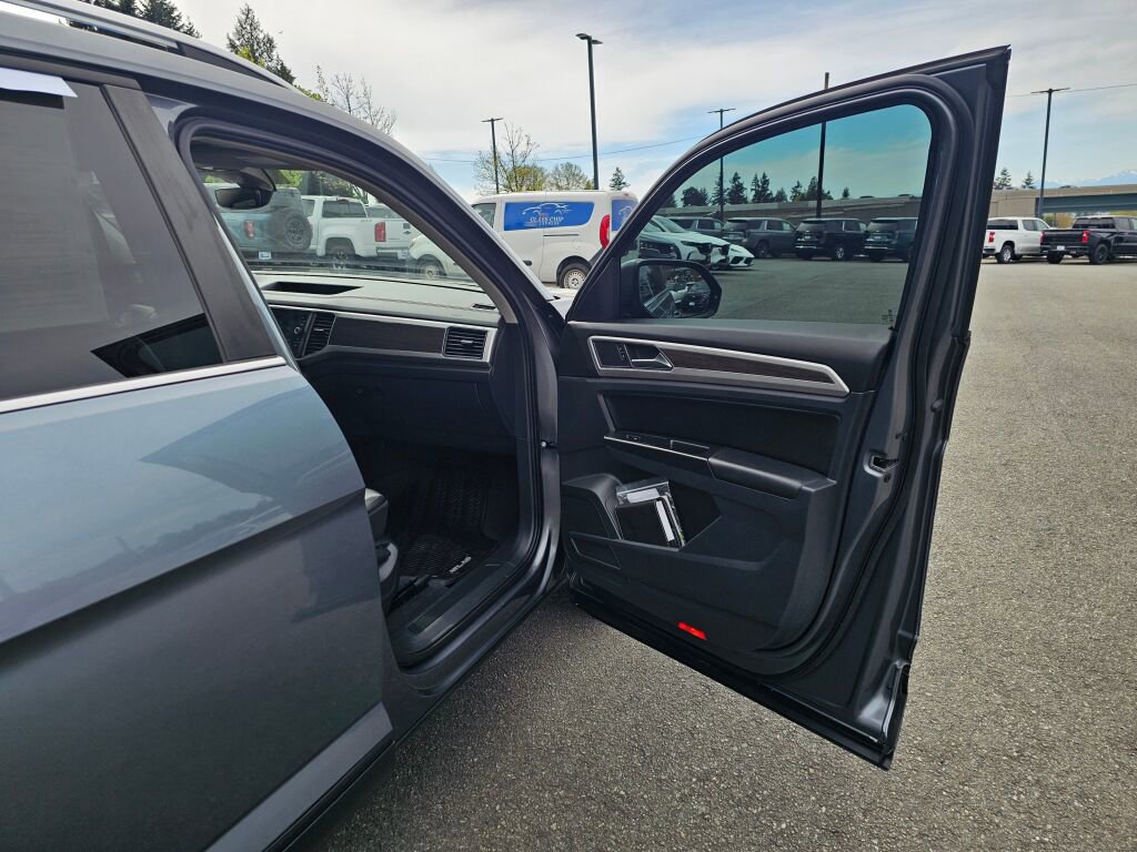 Used 2019 Volkswagen Atlas SE w/ Panoramic Sunroof Package AWD/4WD image 29