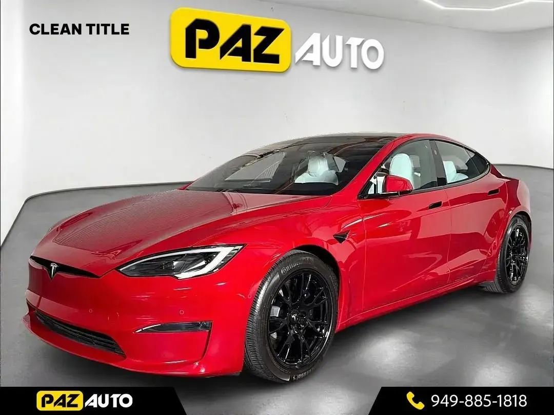 Used 2023 Tesla Model S Standard Range image 1