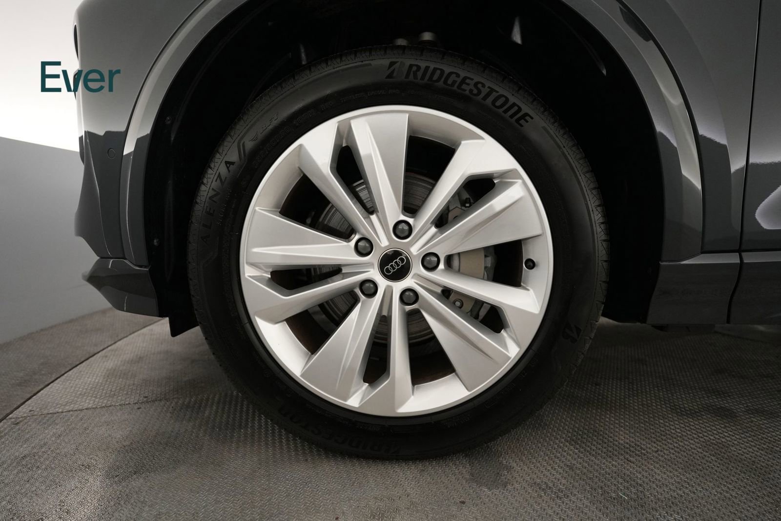 Used 2025 Audi Q6 e-tron Premium w/ Convenience Package image 19