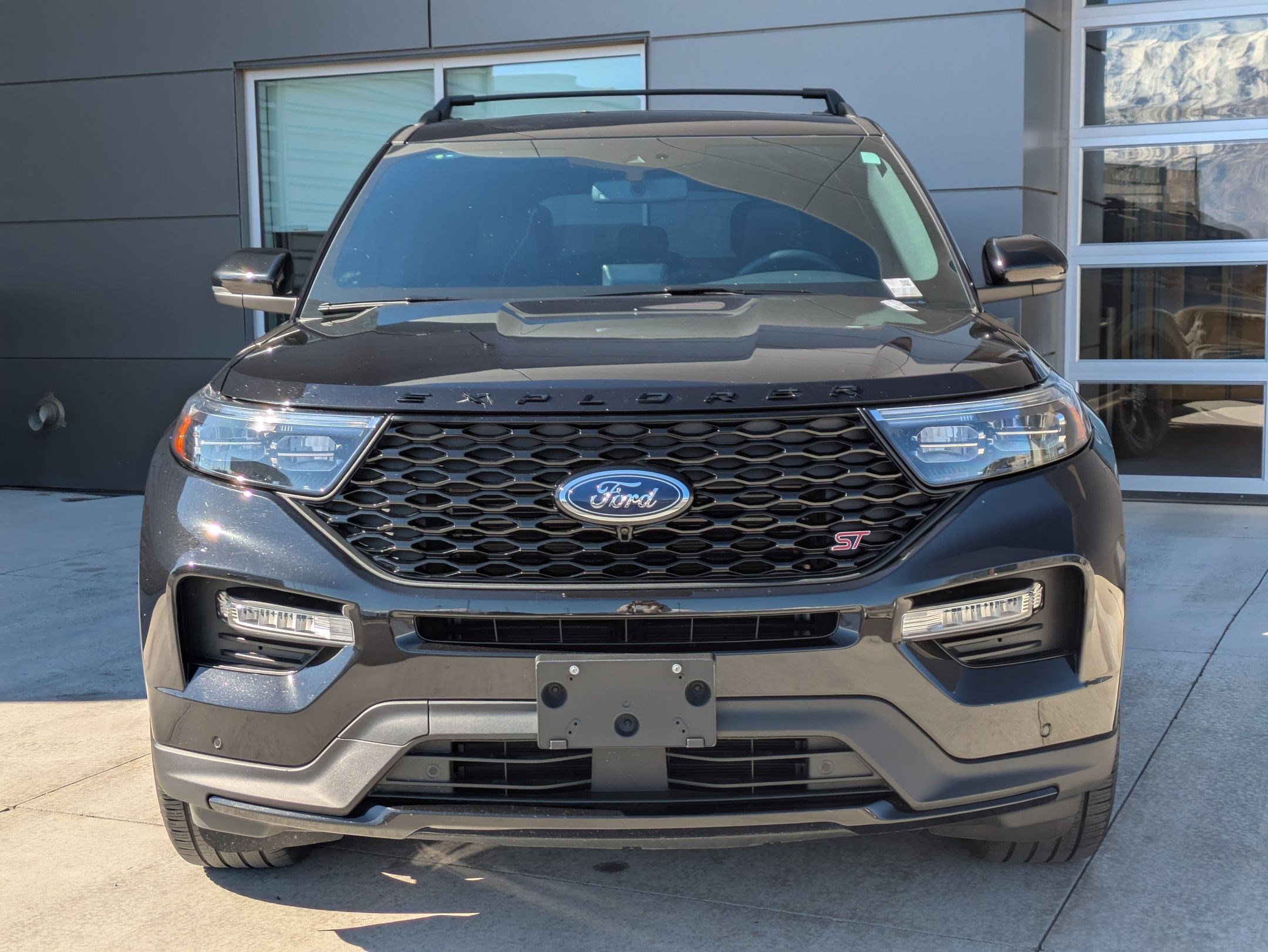 Used 2024 Ford Explorer ST w/ Equipment Group 401A AWD/4WD image 2