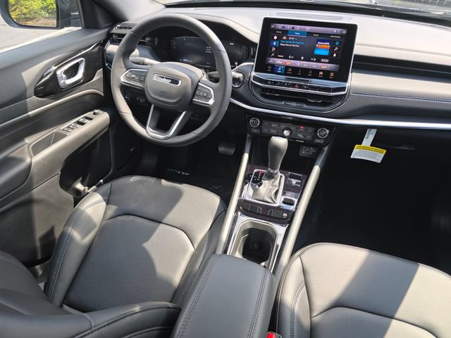 New 2026 Jeep Compass Limited w/ Sun, Sound & Navigation Group AWD/4WD image 34