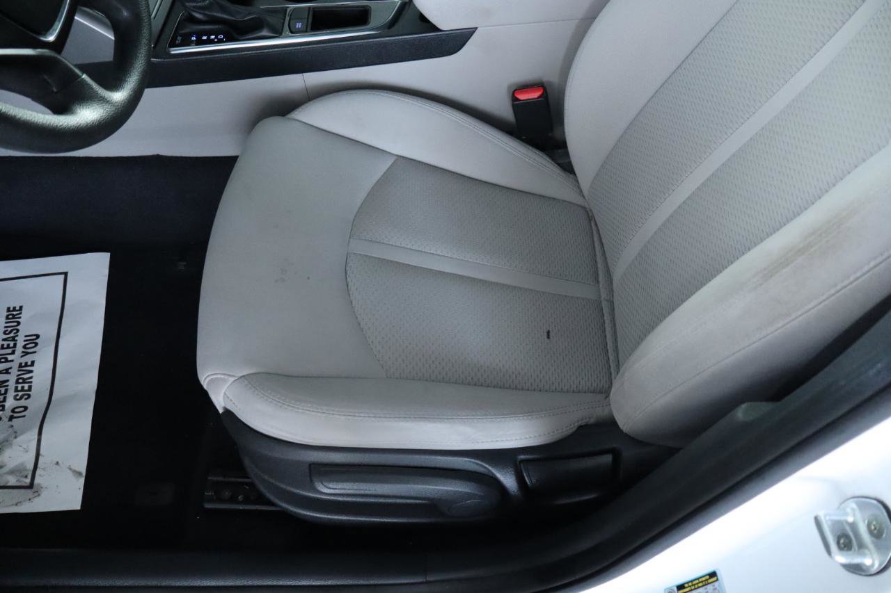 Used 2016 Hyundai Sonata SE image 13