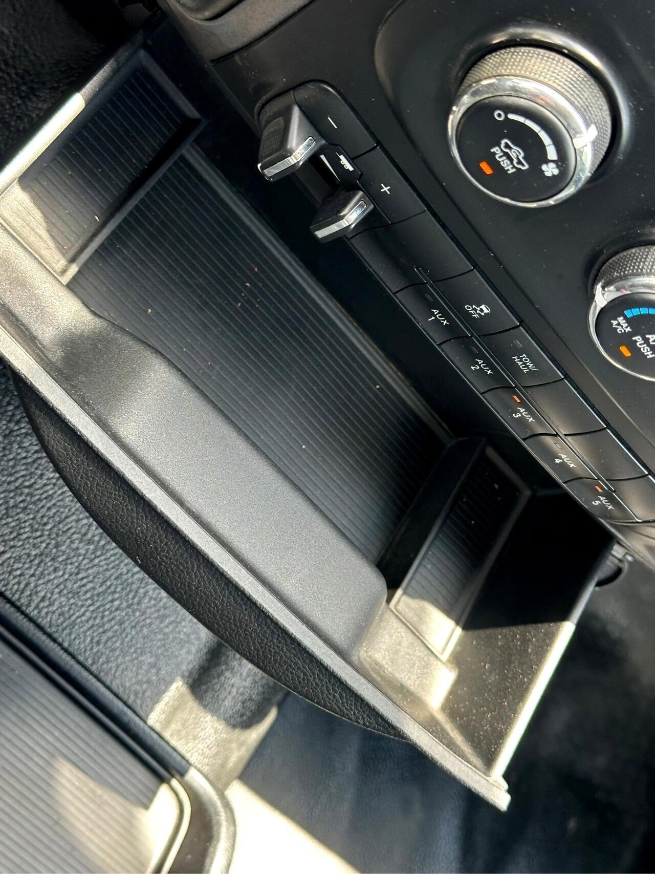 Used 2014 RAM ProMaster Tradesman image 28