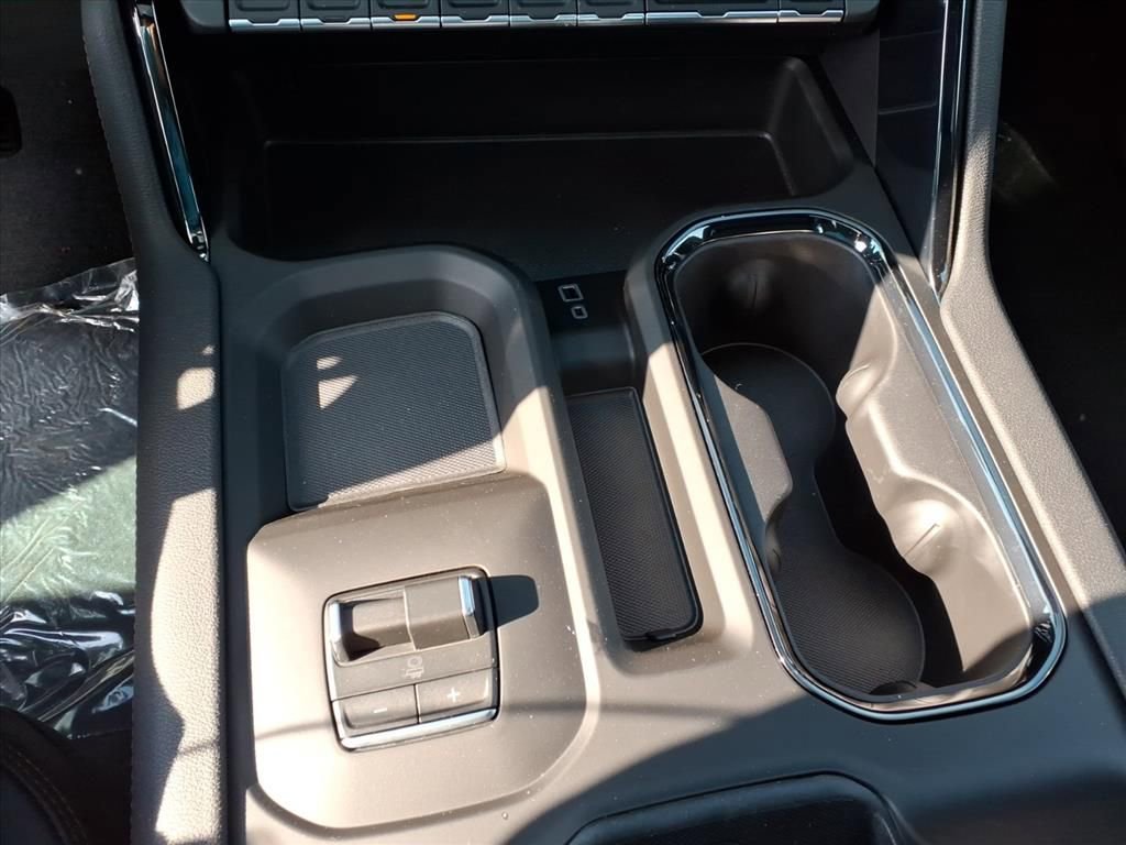 New 2026 GMC Sierra 2500 AT4 w/ AT4 Premium Plus Package image 13