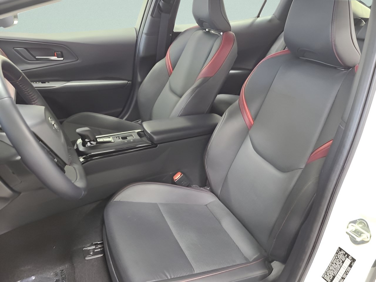 Used 2024 Toyota Prius Prime FWD image 16