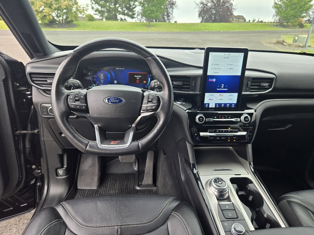 Used 2022 Ford Explorer ST w/ ST Street Pack image 14