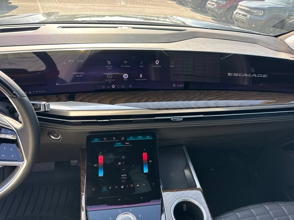 Used 2025 Cadillac Escalade Sport Platinum AWD/4WD image 12