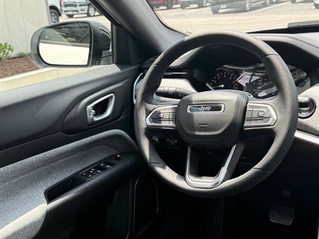 Certified 2026 Jeep Compass Latitude AWD/4WD image 10