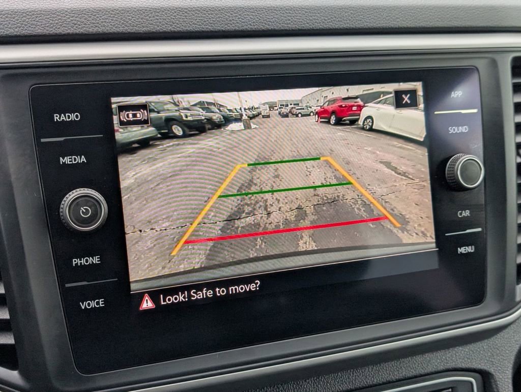 Used 2021 Volkswagen Atlas SE image 3