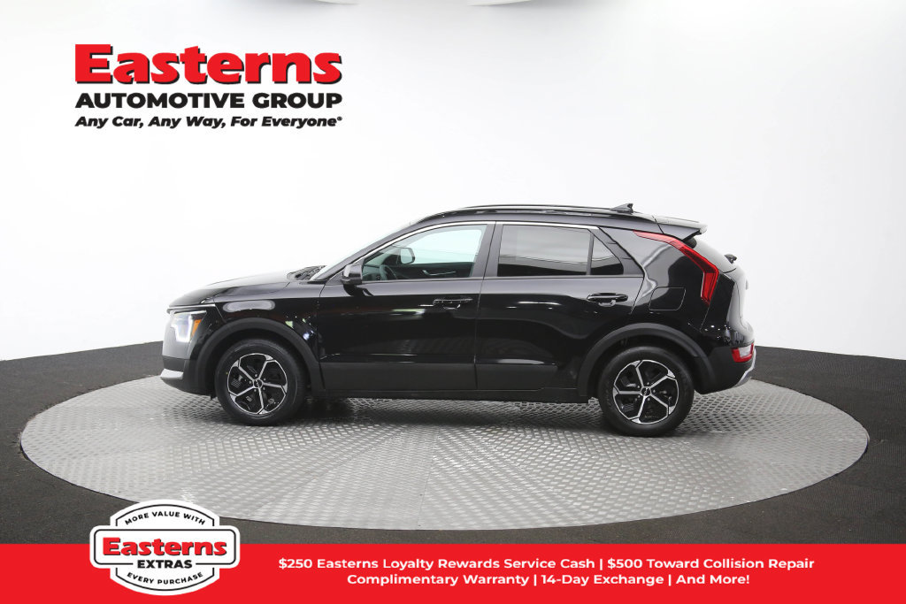Used 2024 Kia Niro LX FWD image 60