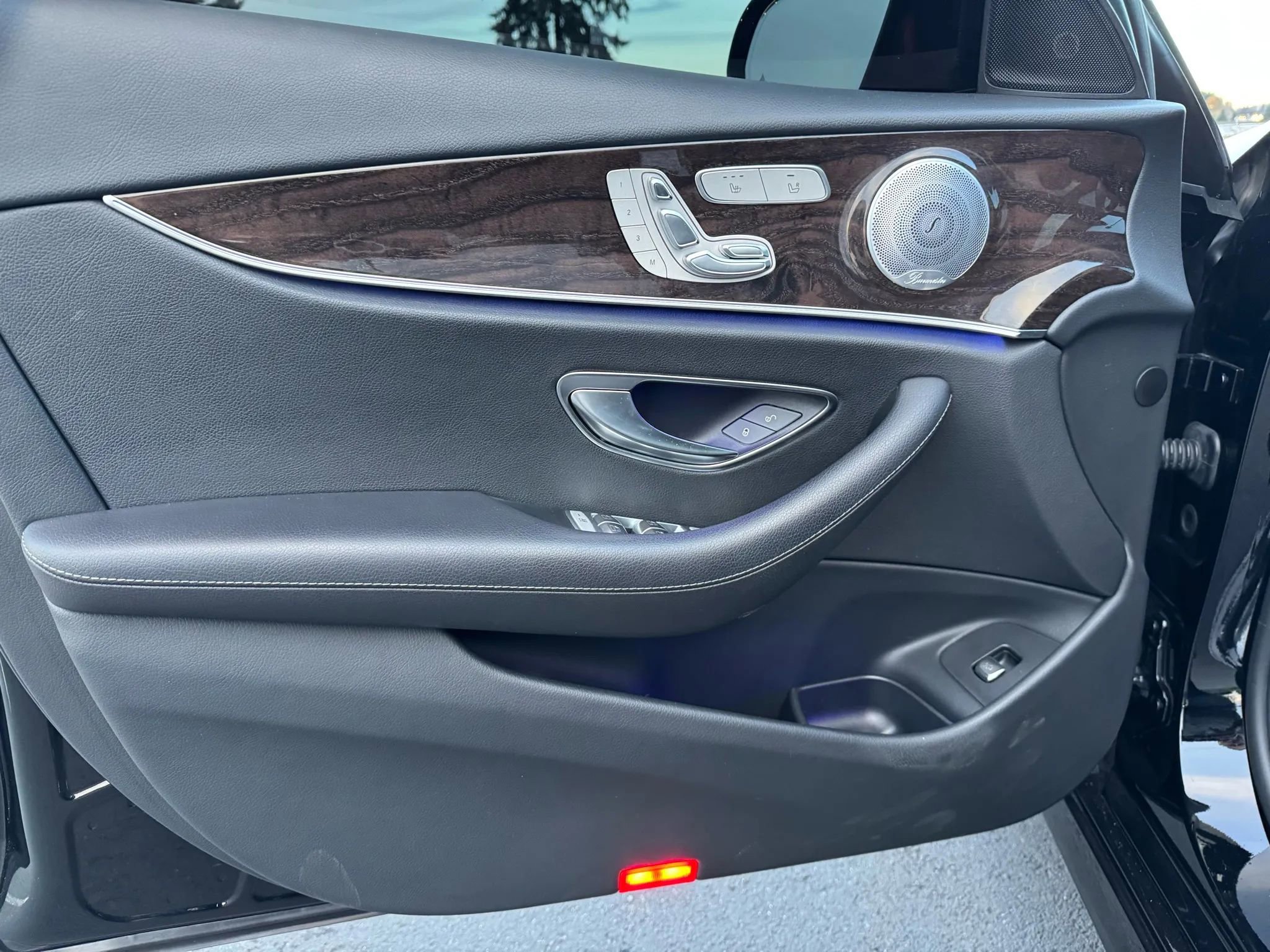 Used 2020 Mercedes-Benz E 350 4MATIC Sedan image 38