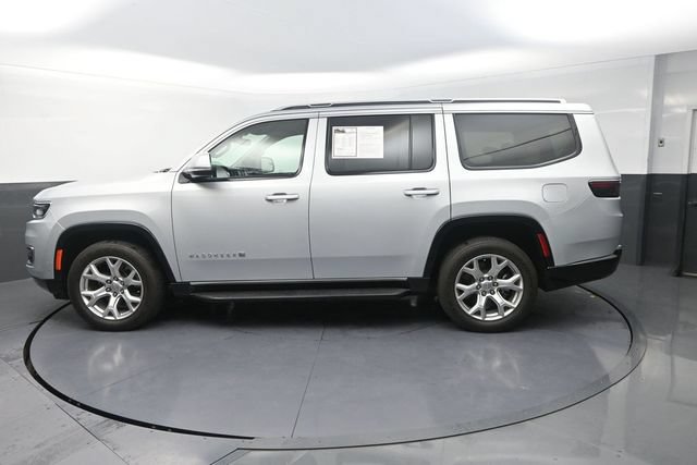 Used 2022 Jeep Wagoneer Series II AWD/4WD image 6