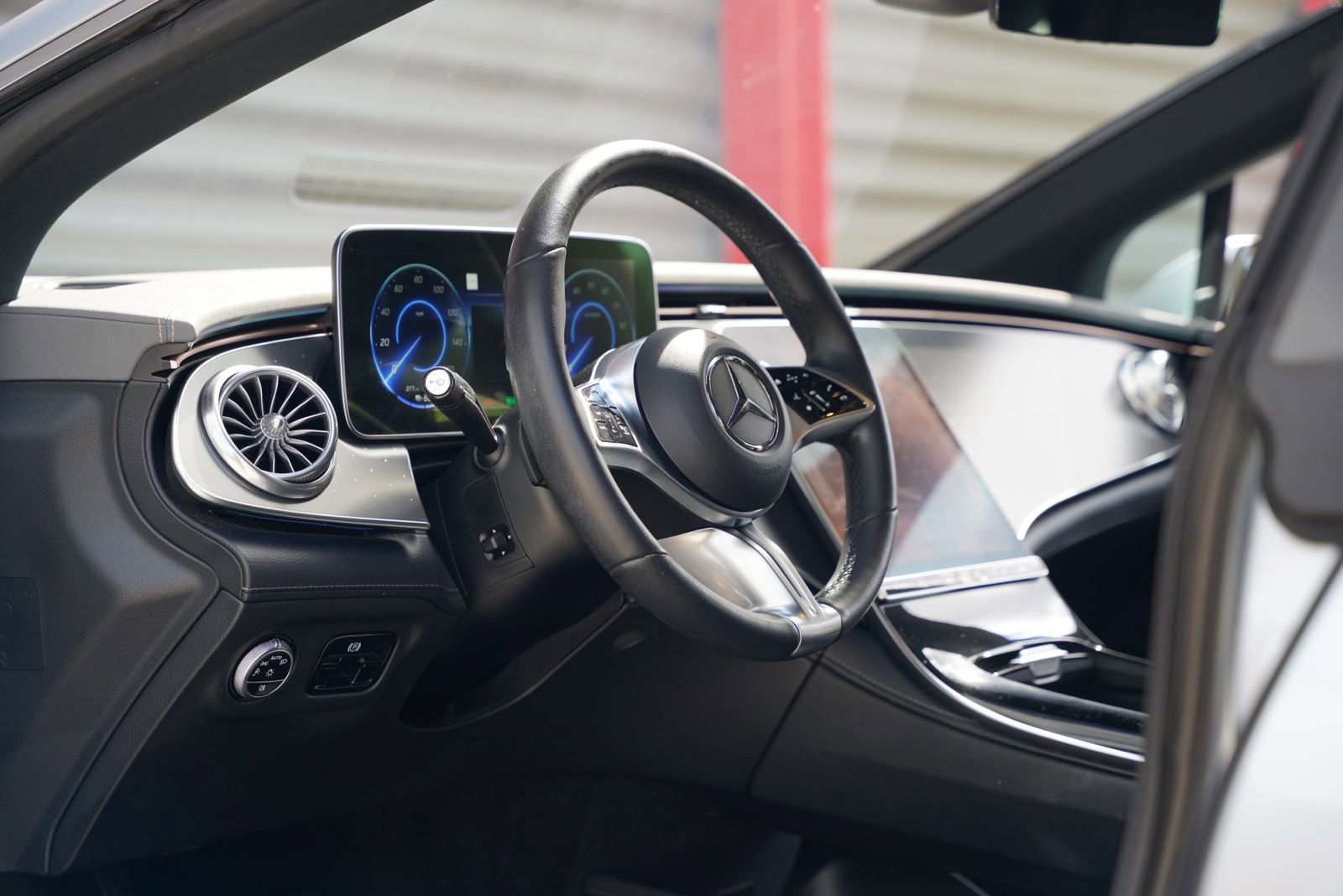 Used 2023 Mercedes-Benz EQE 350+ Sedan image 3