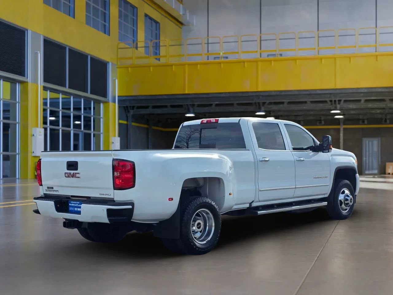 Used 2017 GMC Sierra 3500 Denali w/ Duramax Plus Package AWD/4WD image 8