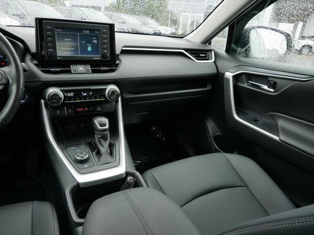 Certified 2022 Toyota RAV4 XLE Premium AWD/4WD image 14