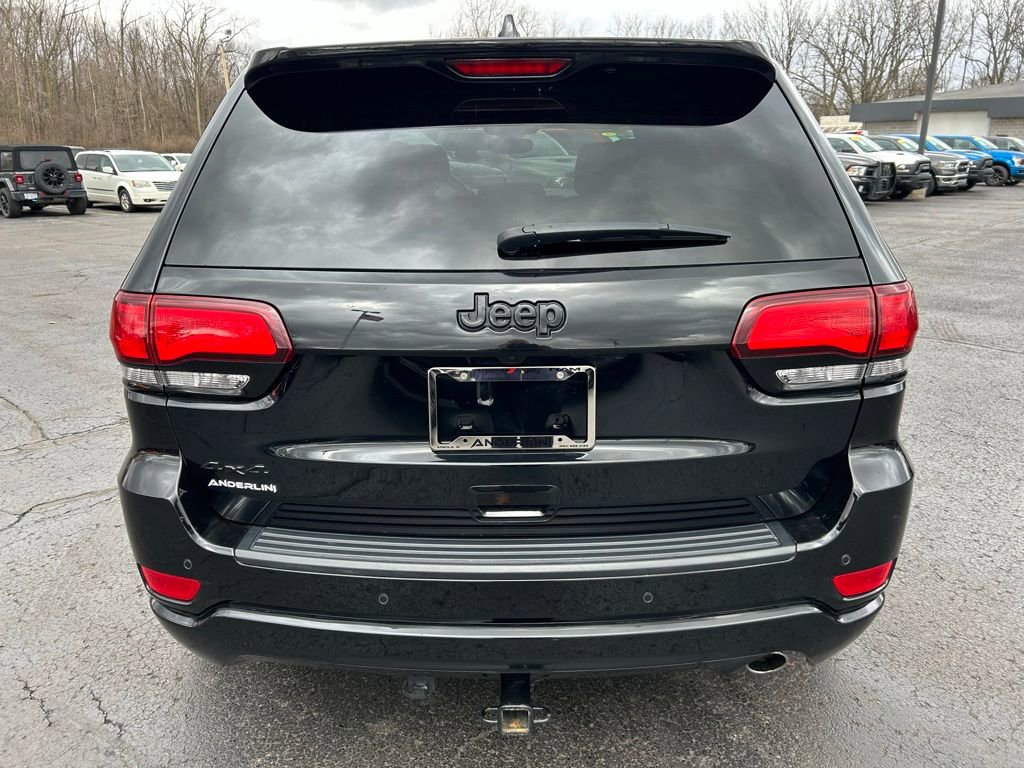 Used 2022 Jeep Grand Cherokee Laredo X image 4