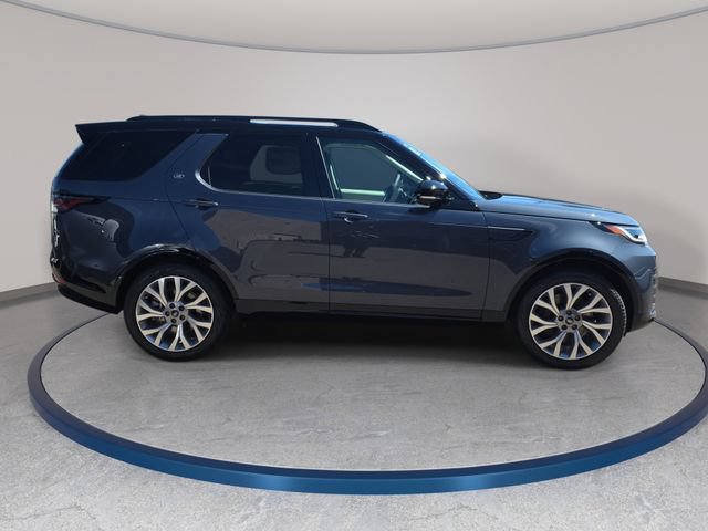 New 2026 Land Rover Discovery Limited Edition AWD/4WD image 4