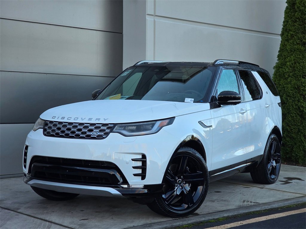 New 2025 Land Rover Discovery Metropolitan Edition image 1