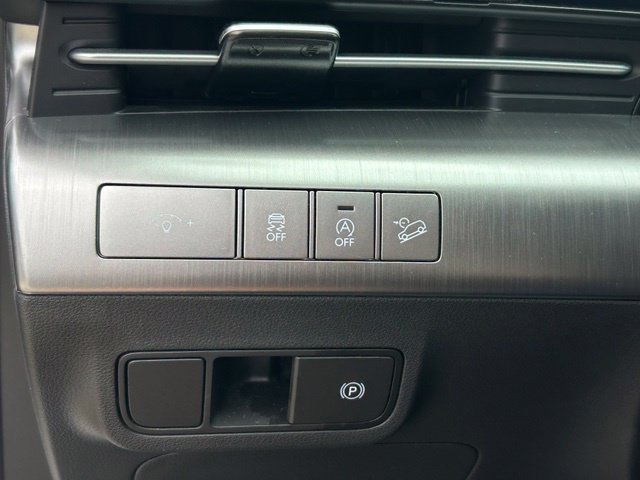 Certified 2026 Hyundai Kona SE FWD image 28