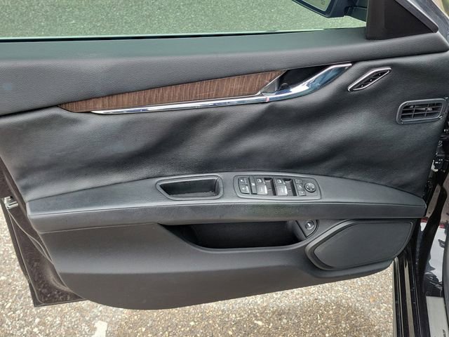 Used 2014 Maserati Quattroporte S Q4 AWD/4WD image 16