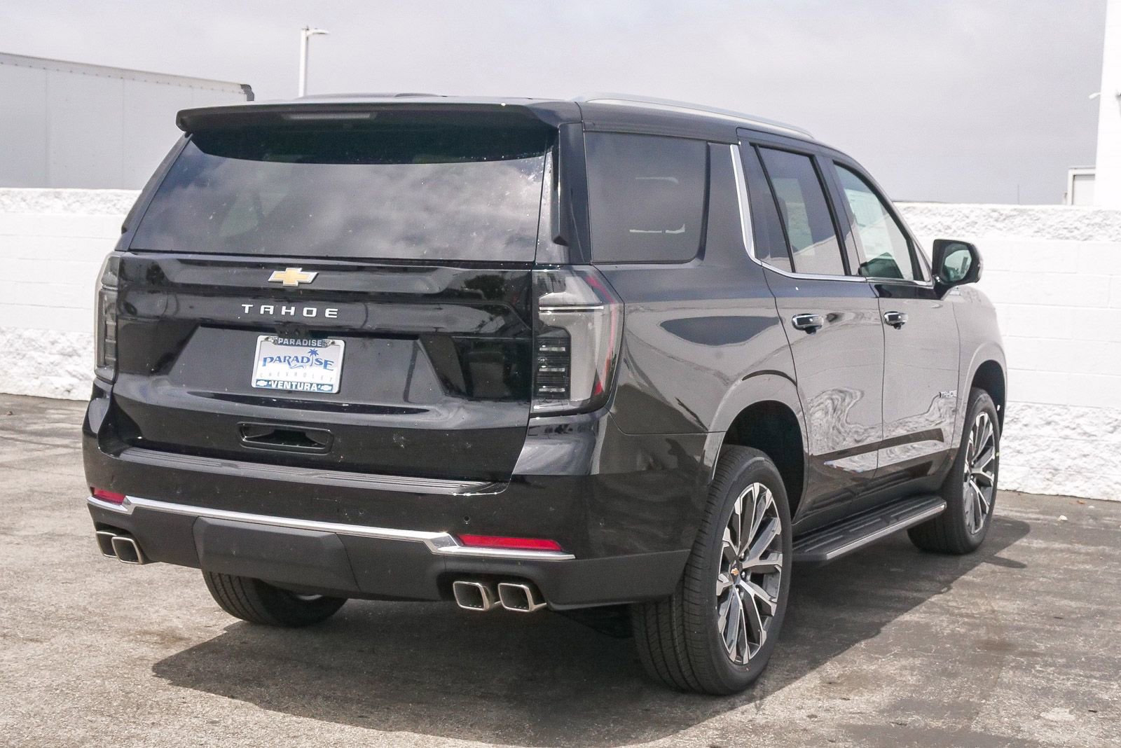 New 2026 Chevrolet Tahoe High Country w/ Sun And Tow Package AWD/4WD image 9