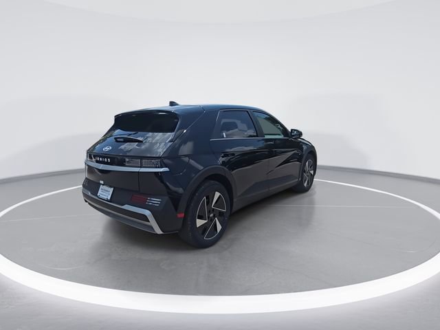 New 2025 Hyundai Ioniq 5 SE image 8