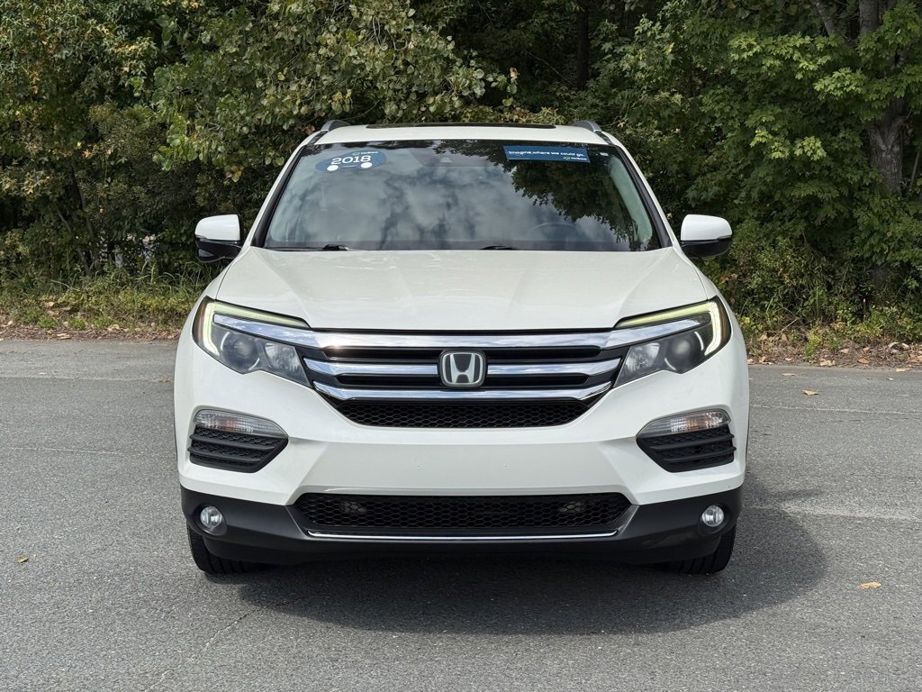Used 2018 Honda Pilot Touring image 2