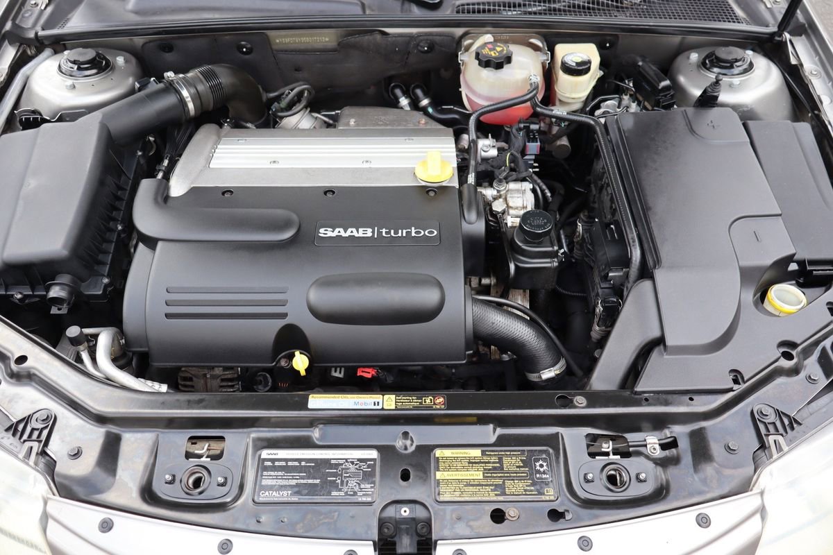 Used 2005 Saab 9-3 Arc image 37