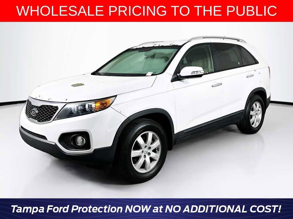 Used 2013 Kia Sorento LX w/ Convenience Pkg image 1