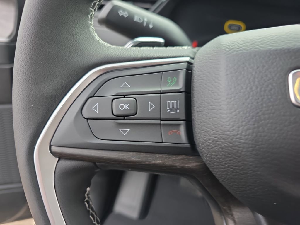 New 2026 Jeep Grand Cherokee Altitude image 17