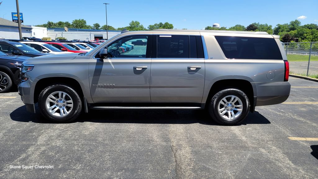 Used 2017 Chevrolet Suburban LT AWD/4WD image 3