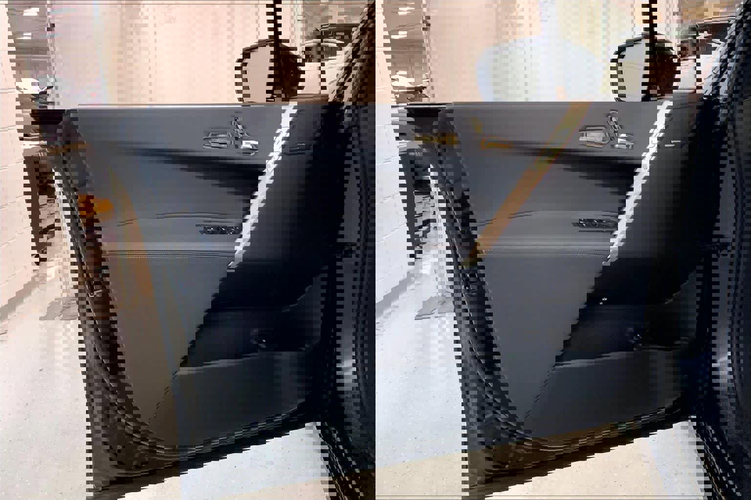 Certified 2023 BMW iX xDrive50 w/ Premium Package image 21