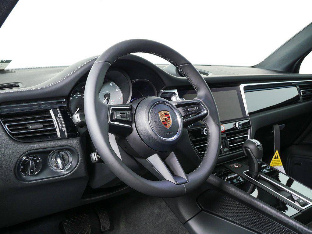 New 2026 Porsche Macan S AWD/4WD image 4