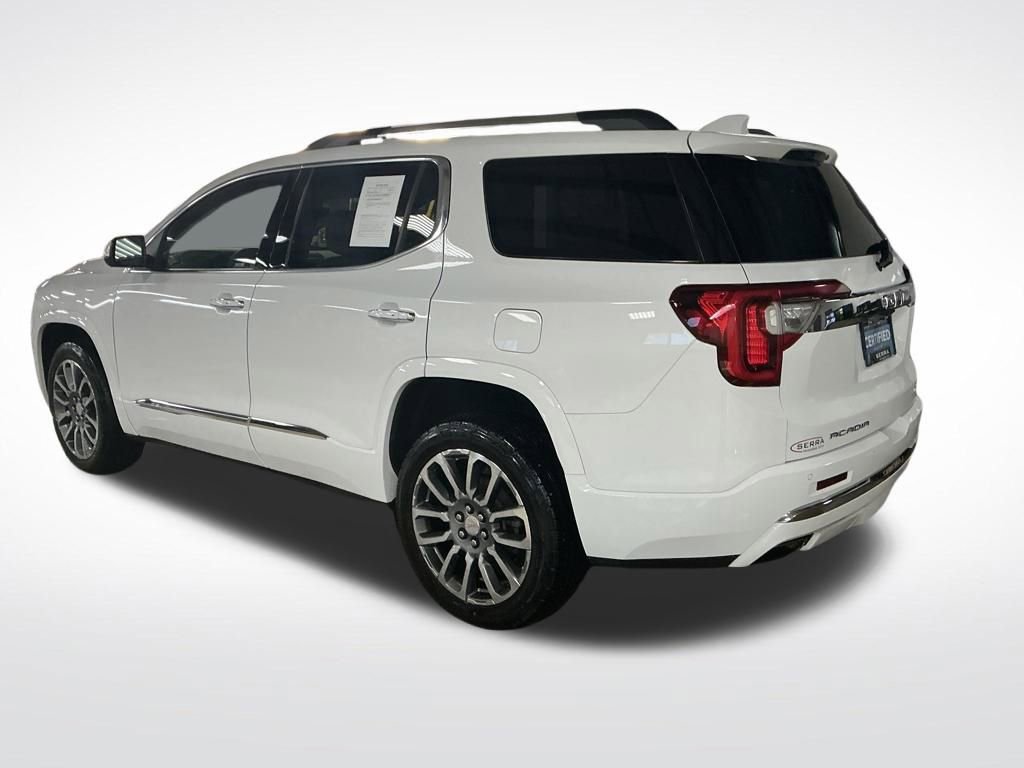 Certified 2022 GMC Acadia Denali w/ Denali Technology Package image 3