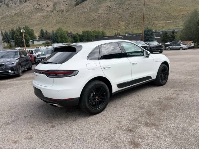 Used 2019 Porsche Macan AWD/4WD image 11